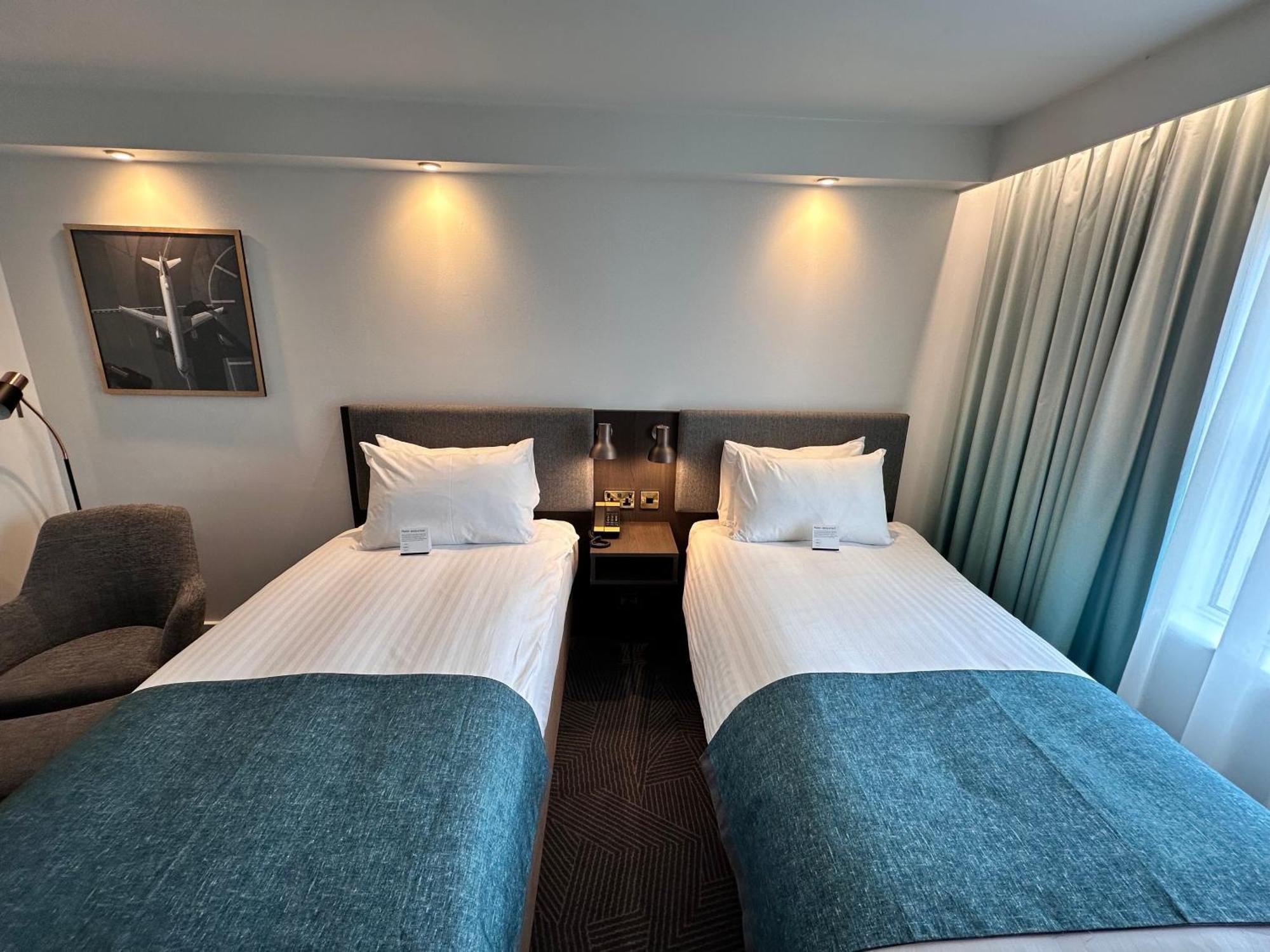 Holiday Inn Bristol Airport By Ihg Redhill  Ngoại thất bức ảnh