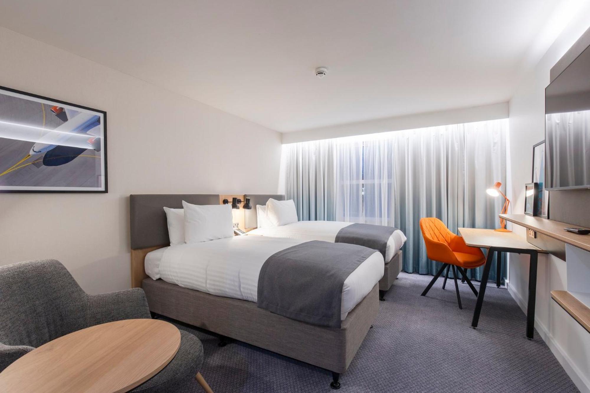Holiday Inn Bristol Airport By Ihg Redhill  Ngoại thất bức ảnh