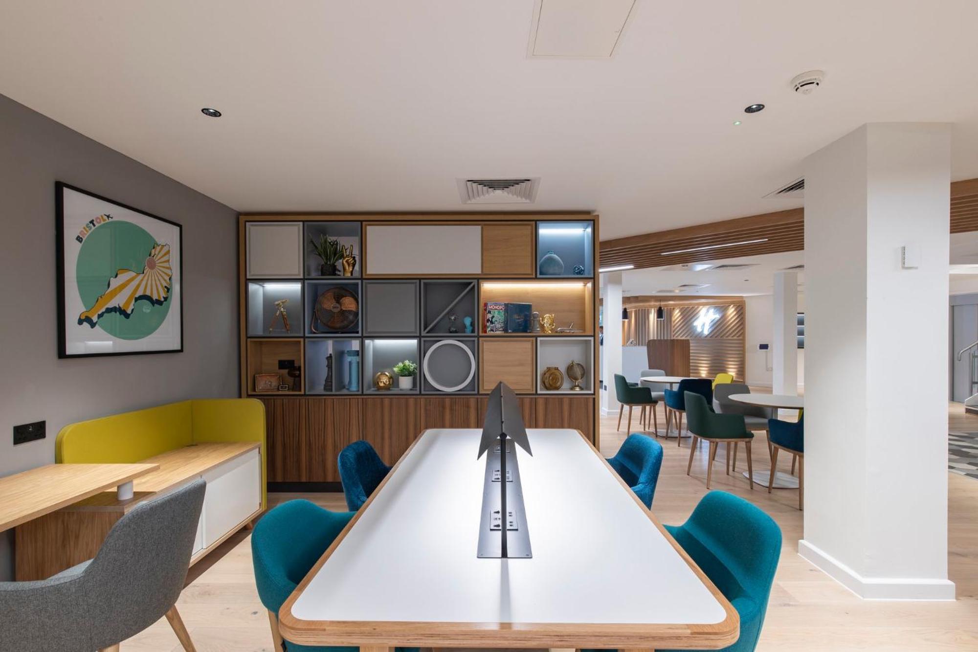 Holiday Inn Bristol Airport By Ihg Redhill  Ngoại thất bức ảnh